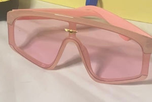 PRETTY PINK FASHION SUNGLASSES