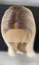 將圖片載入圖庫檢視器 26” PLATINUM SYNTHETIC HUMAN HAIR BLEND STRAIGHT LACE FRONT WIG
